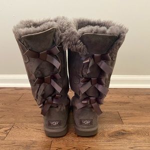 Gray UGGs size 8